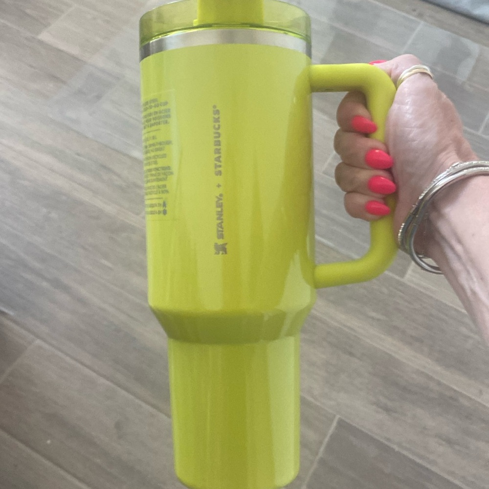 BNWT Stanley SxS Lime Green Tumbler